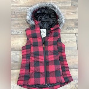 Alpine Design Faux Fur Hooded Puffer Vest XS Buffalo Check